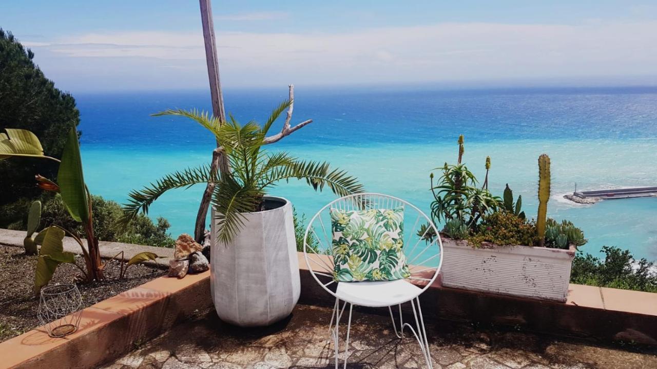 La Bouganvilla Charme & Relax Vista Mare Finale Ligure Zewnętrze zdjęcie