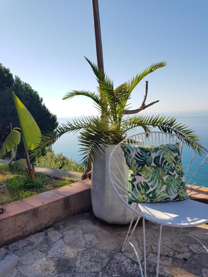 La Bouganvilla Charme & Relax Vista Mare Finale Ligure Zewnętrze zdjęcie
