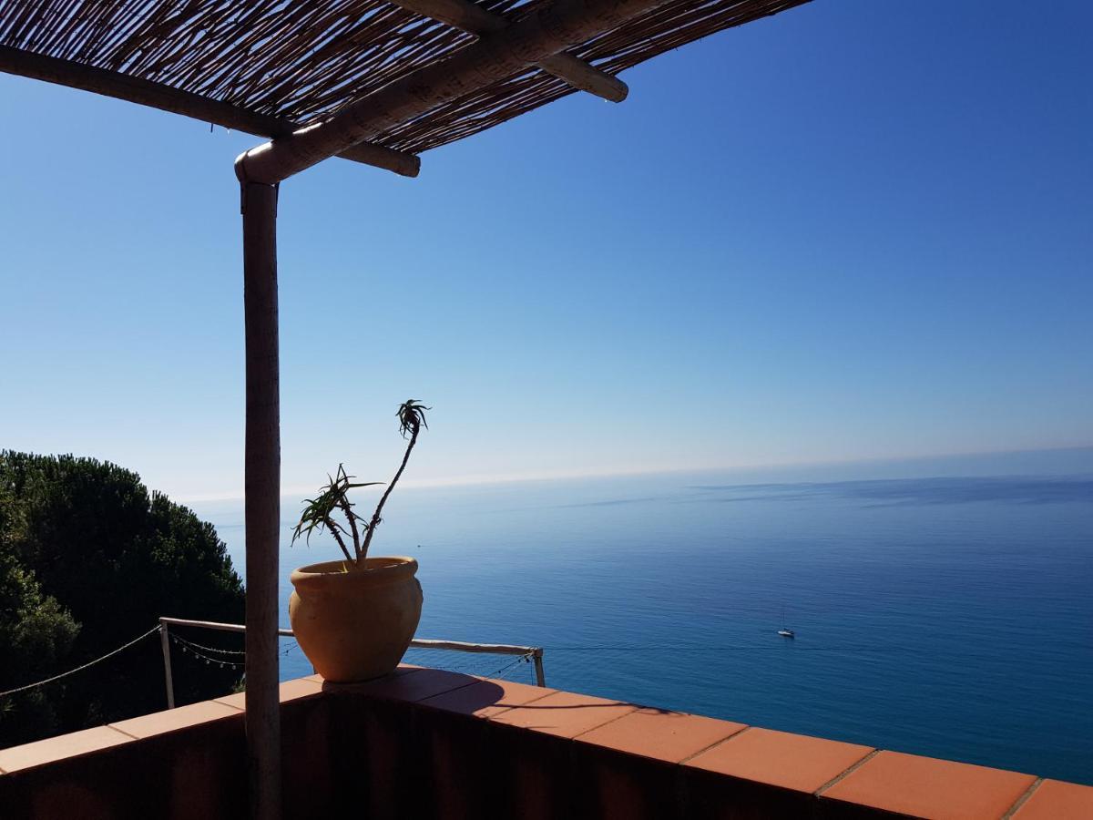 La Bouganvilla Charme & Relax Vista Mare Finale Ligure Zewnętrze zdjęcie