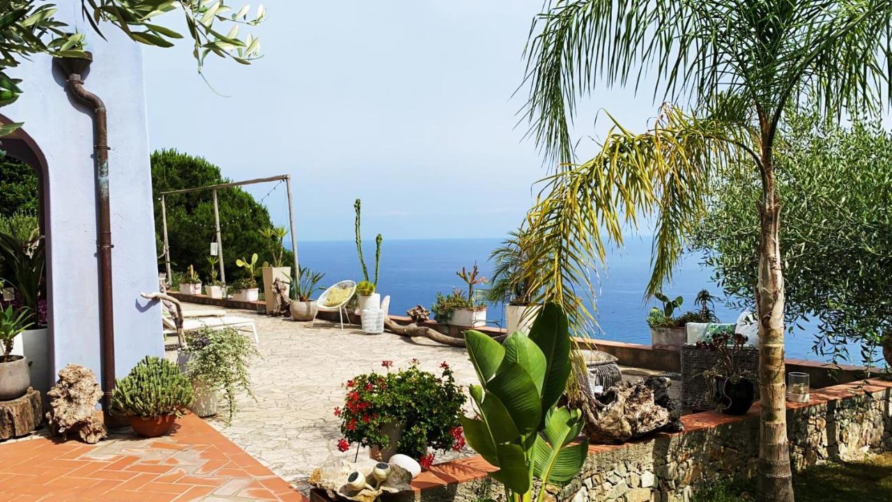 La Bouganvilla Charme & Relax Vista Mare Finale Ligure Zewnętrze zdjęcie