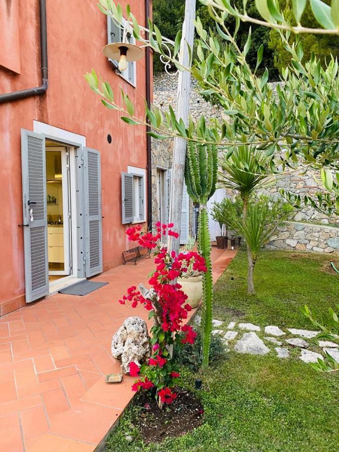 La Bouganvilla Charme & Relax Vista Mare Finale Ligure Zewnętrze zdjęcie