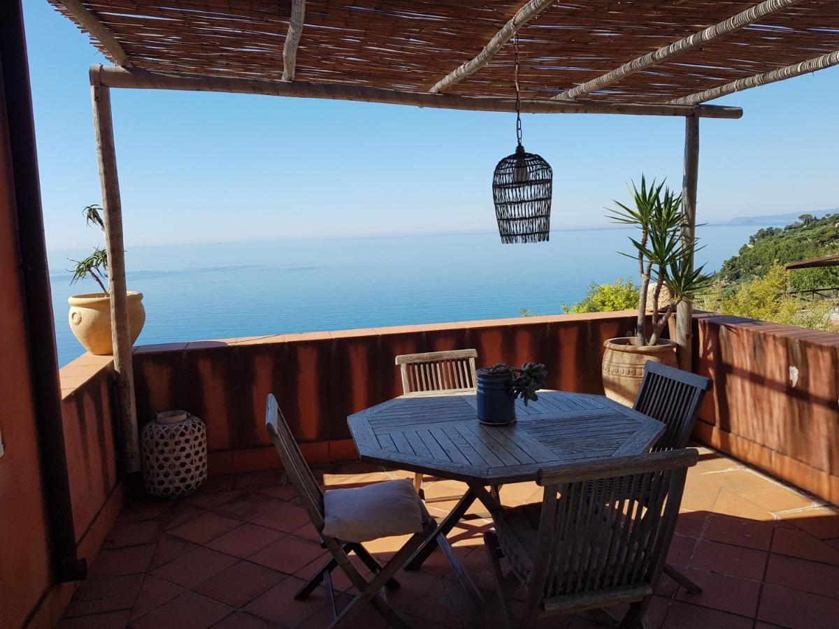 La Bouganvilla Charme & Relax Vista Mare Finale Ligure Zewnętrze zdjęcie