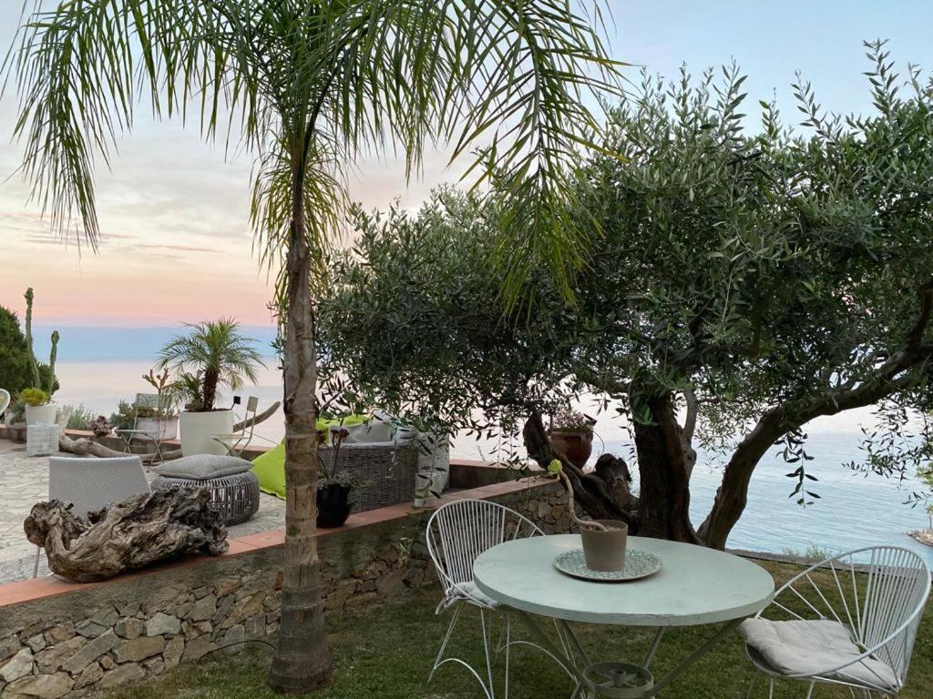 La Bouganvilla Charme & Relax Vista Mare Finale Ligure Zewnętrze zdjęcie